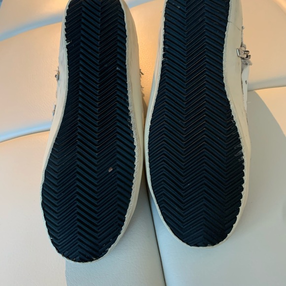 Golden Goose Sneakers - Picture 6 of 7